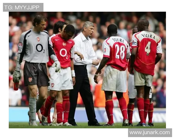 足总杯阿森纳大胜里昂红牌事件引发全场热议与转会传闻